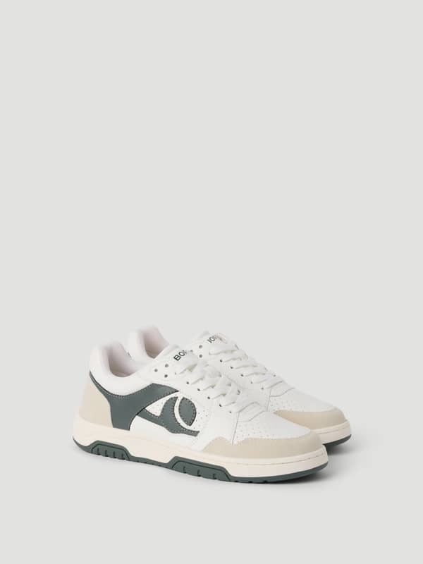 Men's Ollie Waterbased Sneakers en blanc et vert en daim de vachette et PU à base d'eau au style tennis fonctionnel.