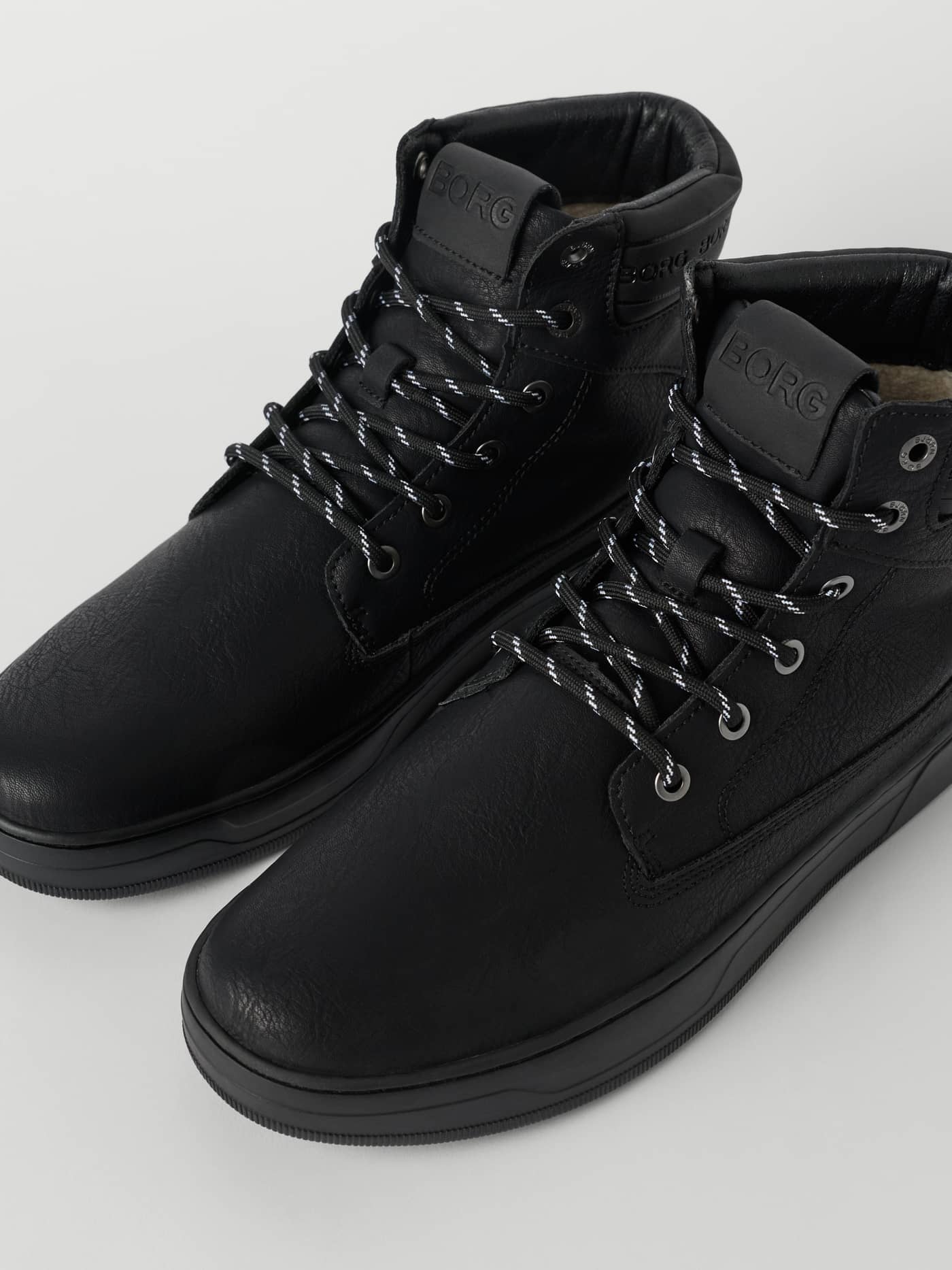 Svarta Men's Game High Sneakers i polyuretan med högt skaft och svart logotyp för tennis-inspirerad fritid. - Image 3