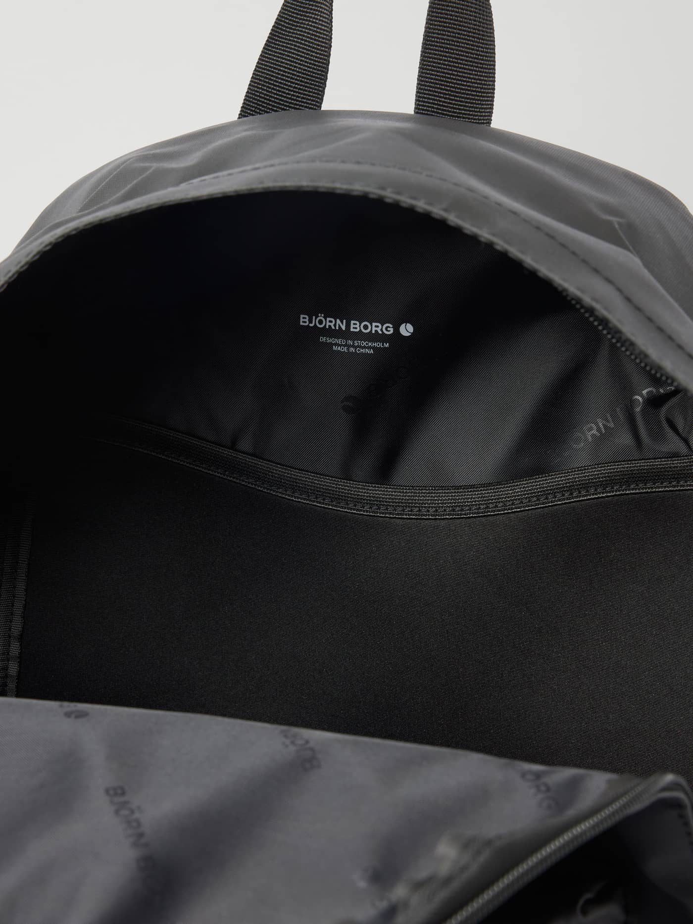 Björn Borg - Core Coated Street Backpack 30L Black Beauty Women - Image 3