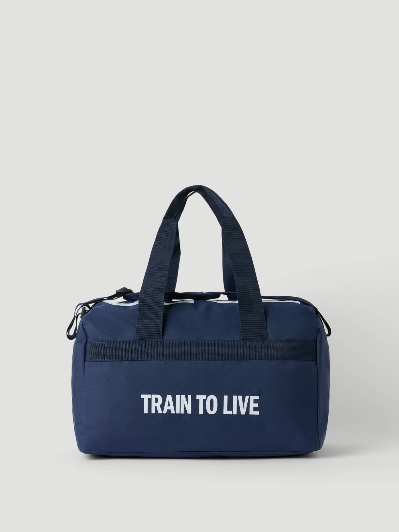 Borg Logo Sports Bag 35L en Estate Blue (Azul) de poliéster reciclado con logo TRAIN TO LIVE blanco para entrenamiento. - Image 2