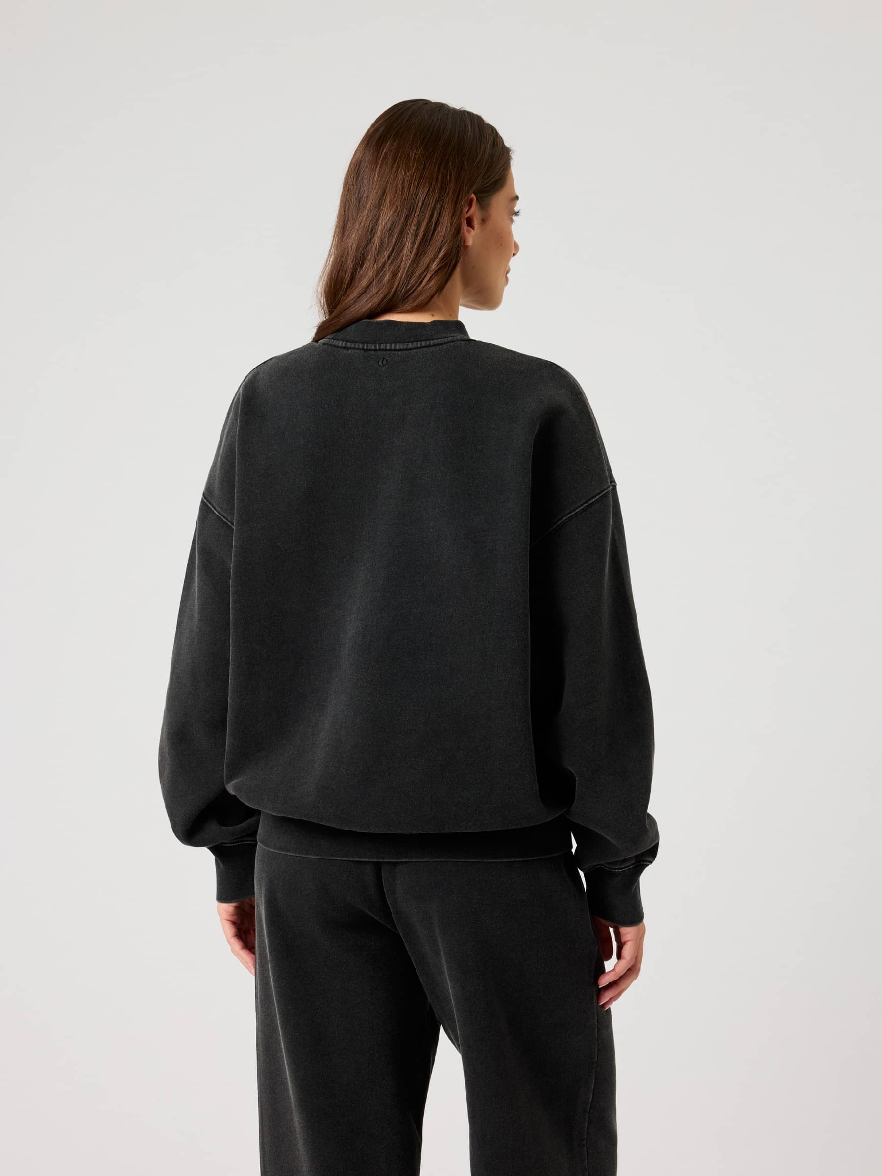 Studio Oversized Sweatshirt - Women - Washed Out Black | Björn Borg