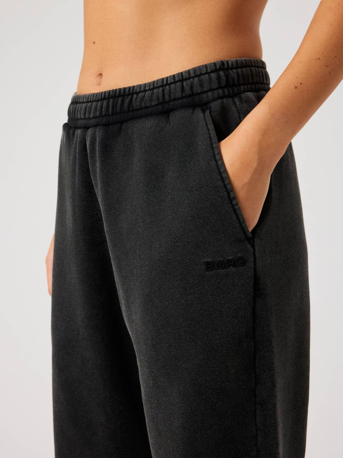 Björn Borg - Studio Oversized Straight Sweatpants Washed Out Black - Image 4