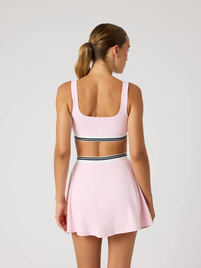Vue de dos du Björn Borg Ace Court Top en Pink Lady (Rose), un haut de tennis avec logo blanc et coupe ajustée. - Image 4
