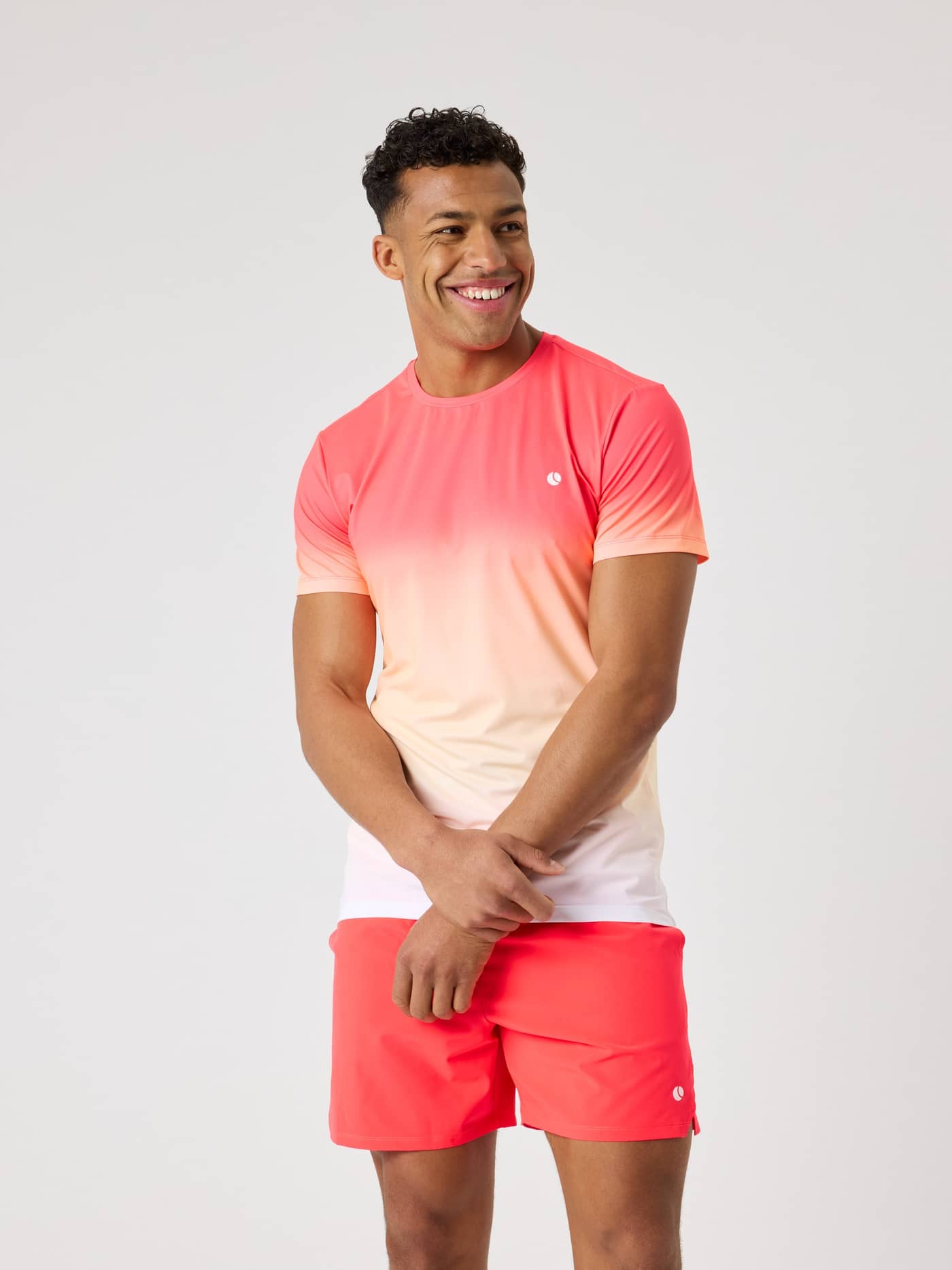 Björn Borg Ace Printed T-Shirt in Fading 1 (Roze, Wit) voor tennis, getoond in vooraanzicht. - Image 1