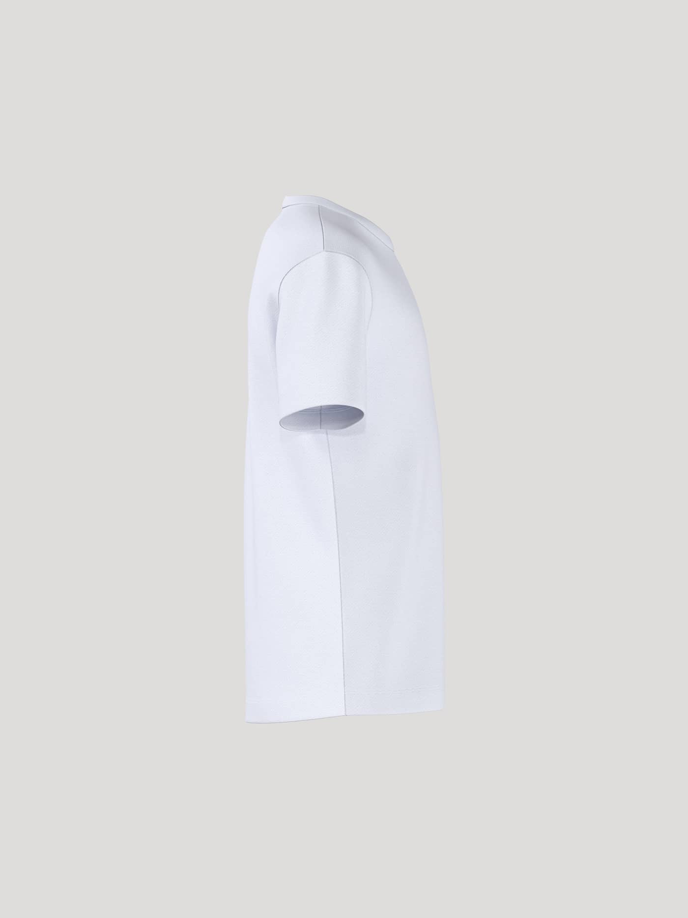 Seitenansicht des kids Borg Essential 1 T-Shirt in Brilliant White (Weiß) aus weicher Baumwolle mit regulärer Passform. - Image 2