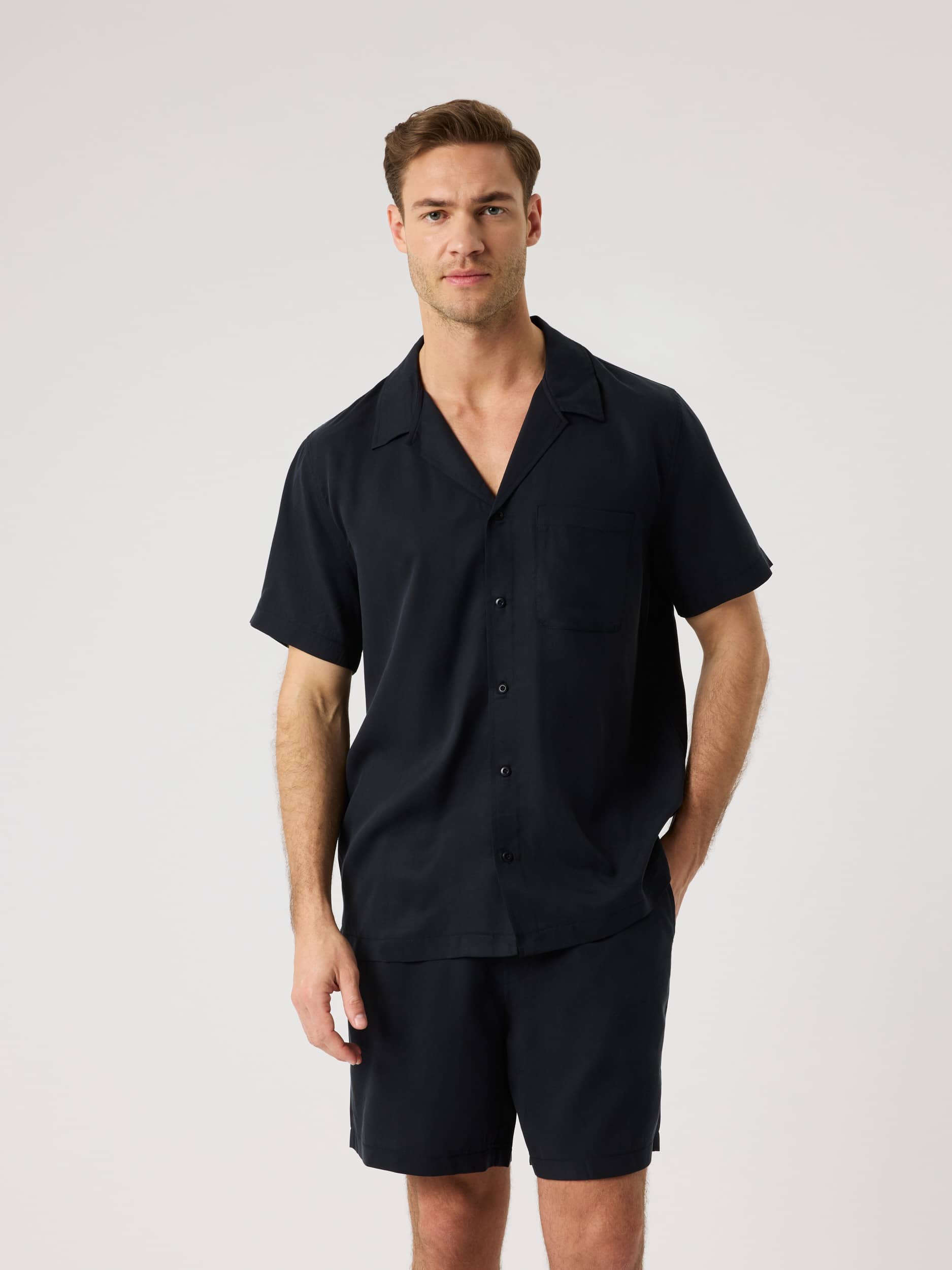 Borg Lyocell Resort Shirt in Bk001