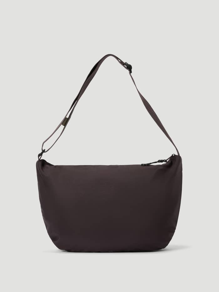 Studio Active Shoulder Bag 20L in Coffee Bean (Brown) featuring a sleek design and adjustable strap for training.