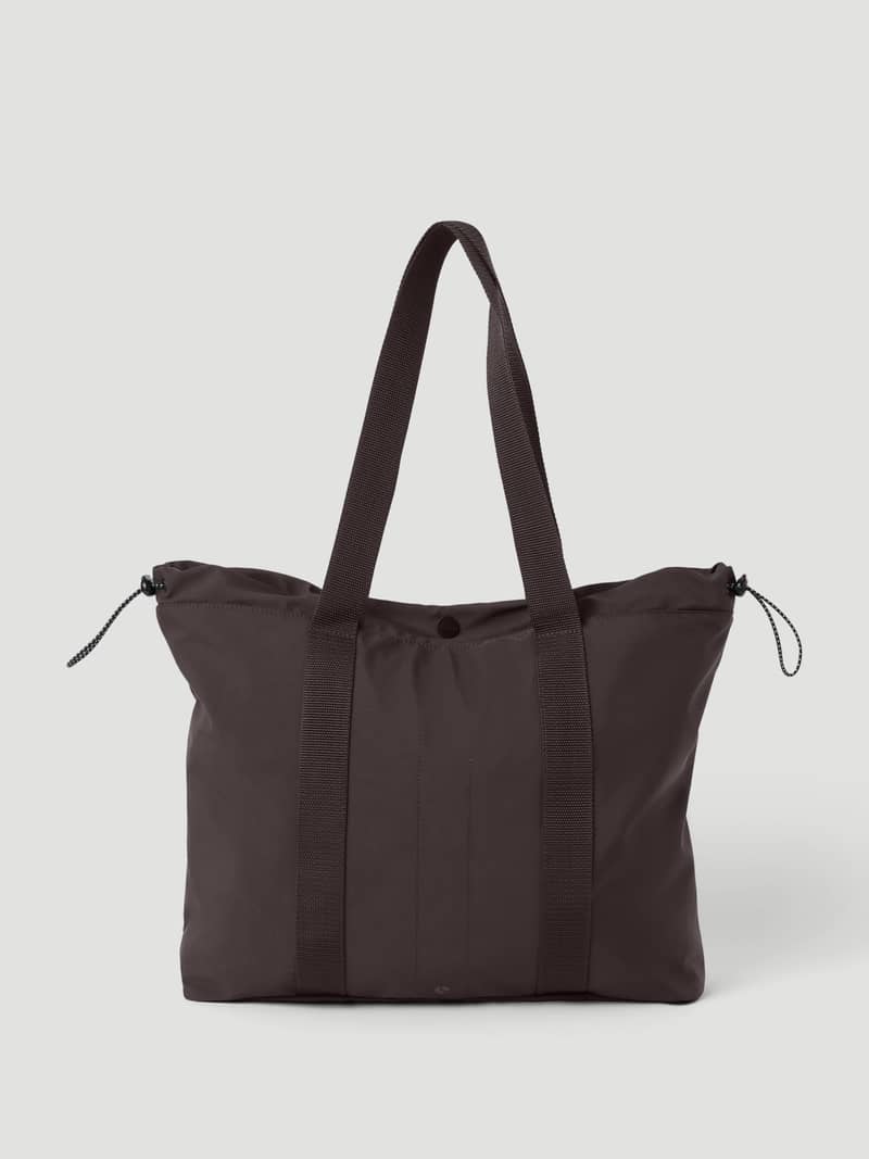 Studio Active Tote 23L