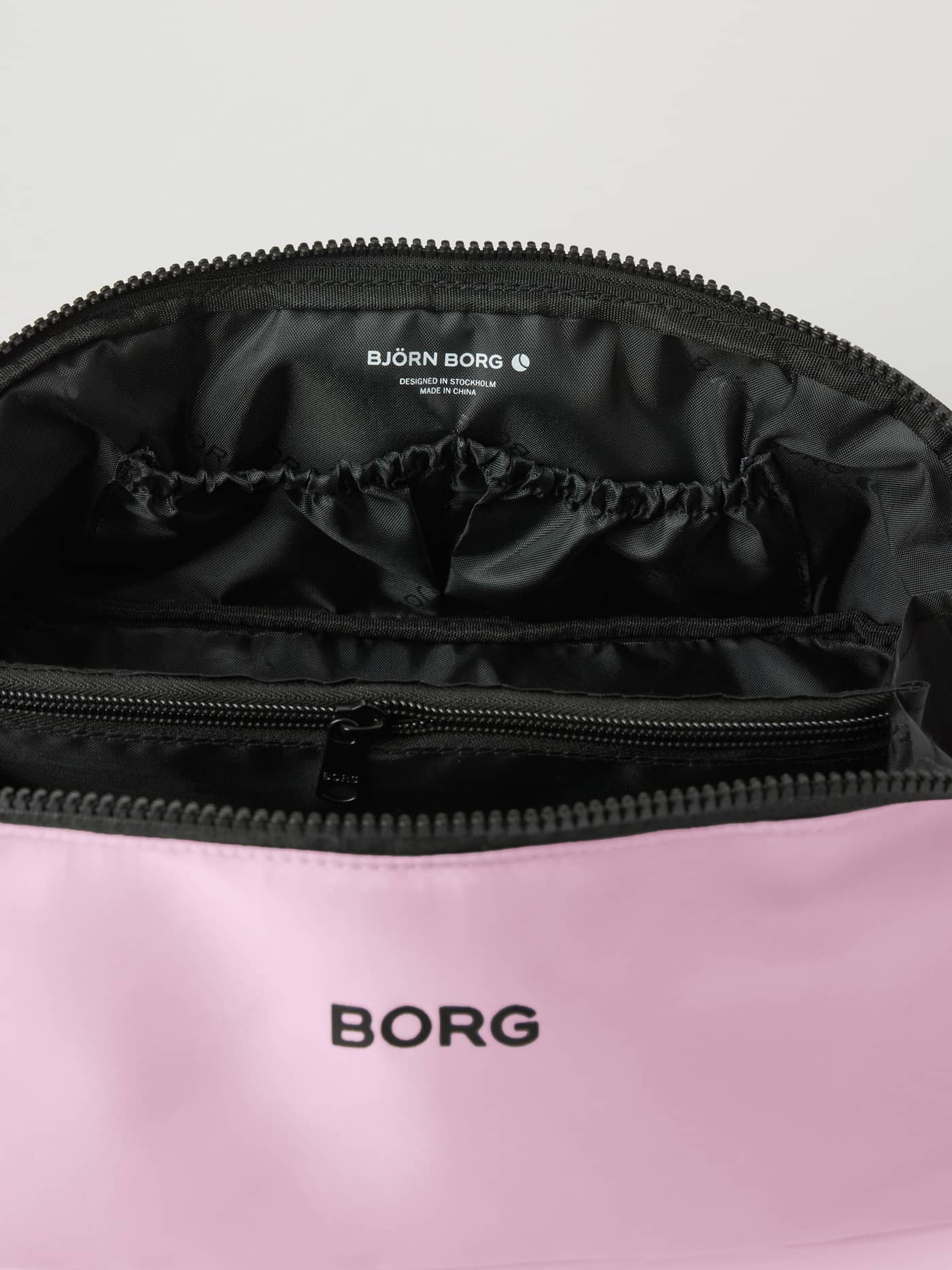 Borg Classic Wash Bag in Pink Lady (Rosa) mit schwarzem Innenfutter der Kulturtasche für Ordnung beim Training. - Image 3