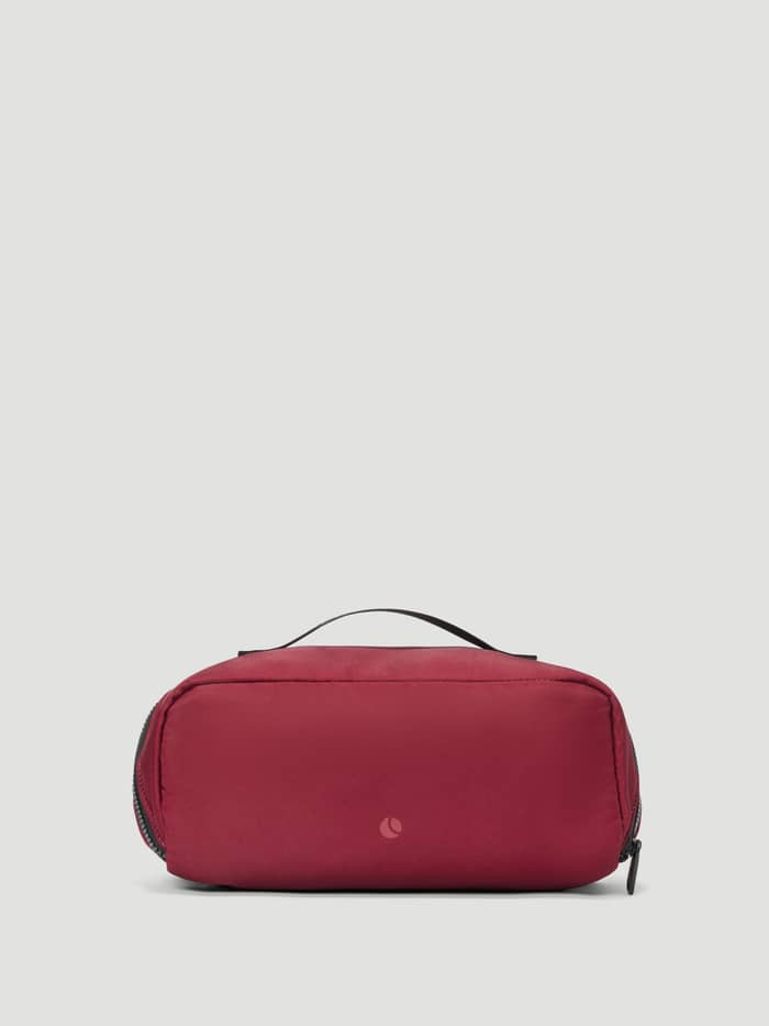 Borg Classic Wash Bag in Cabernet (Rood), een toilettas met handvat en ritssluiting voor training en reizen. - Image 2