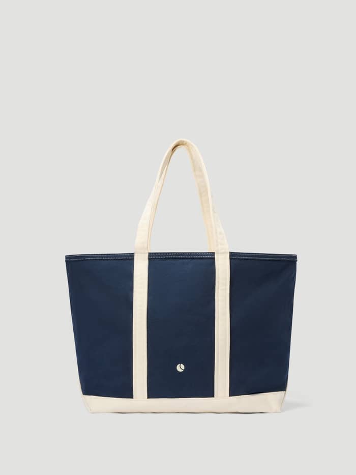 Ace Canvas Tote 27L i Night sky (Marineblå) i bomuldscanvas med cremehvide håndtag og hvidt logo til tennis. - Image 2