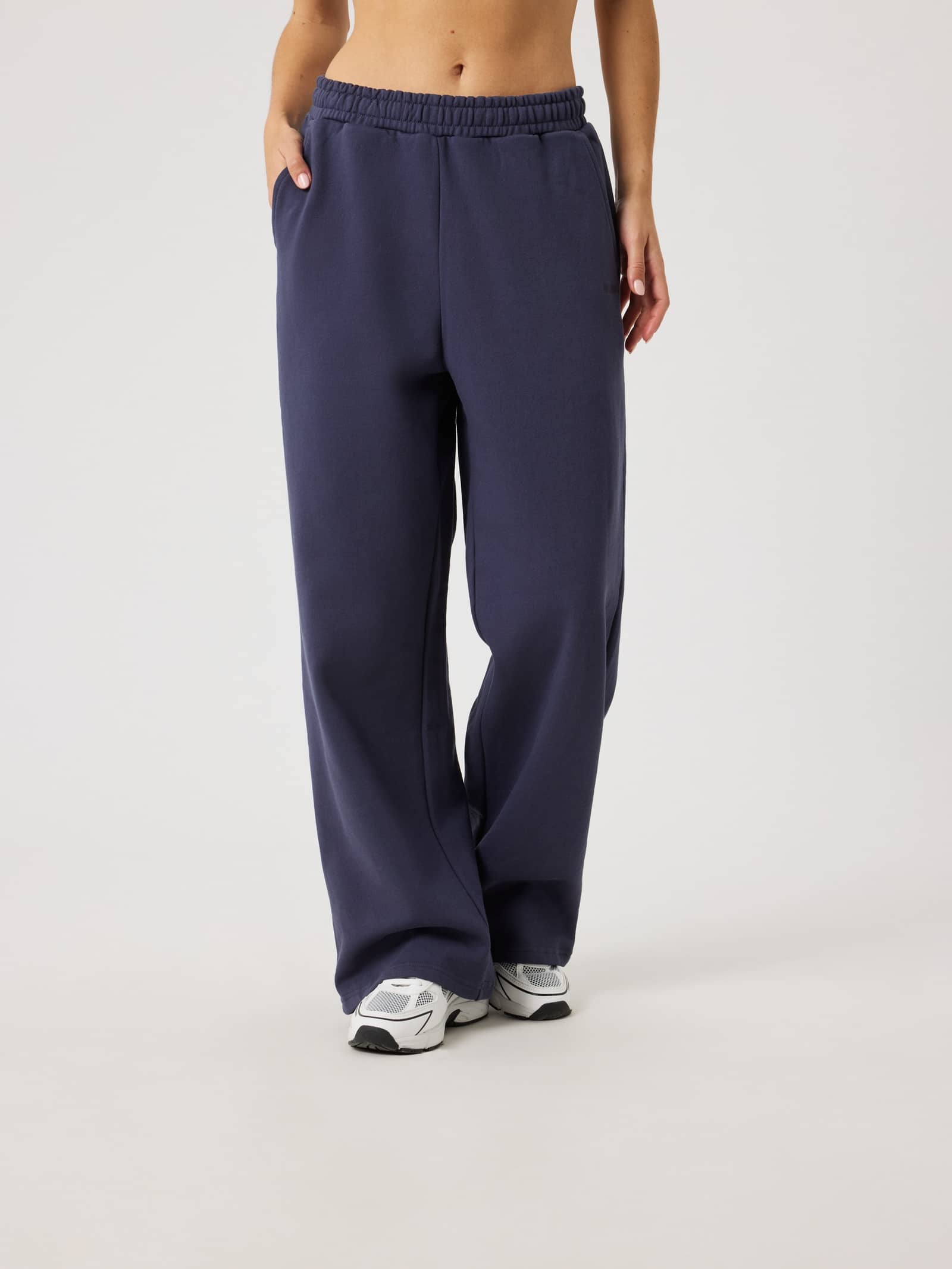 Björn Borg - Studio Oversized Straight Sweatpants Odyssey Gray Women - Image 1