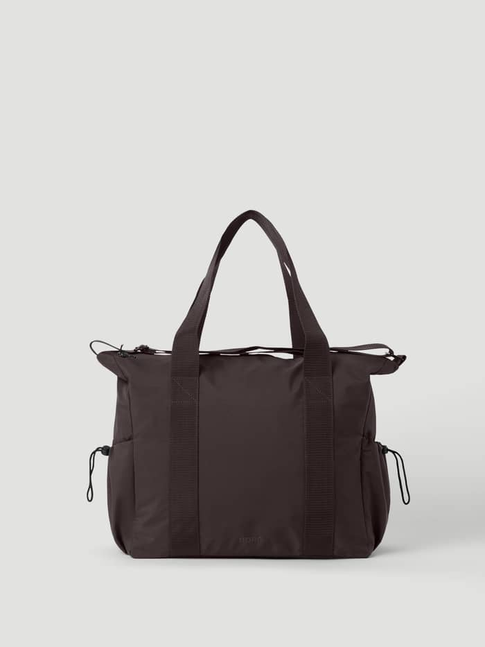 Studio Active Sports Bag 25L in Coffee Bean (Brown), a durable polyester training bag with drawstring side pockets.