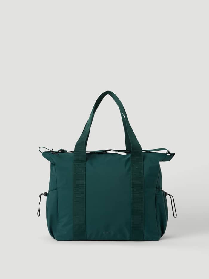 Studio Active Sports Bag 25L in Mallard Green (Green) for training, with side drawstring pockets and a green logo.