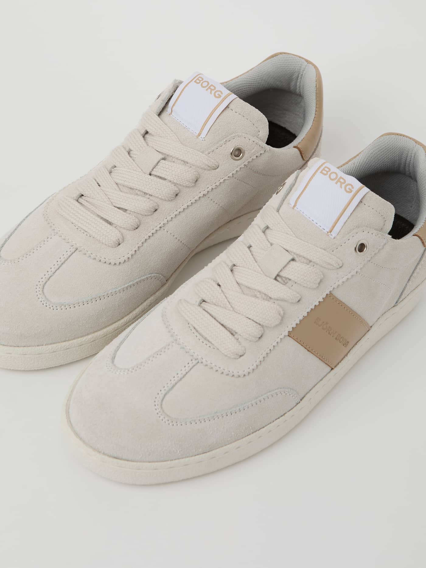 Women's Grace Leather Sneakers in white and beige with a tan logo, featuring genuine leather and a stylish fit for tennis. - Image 2