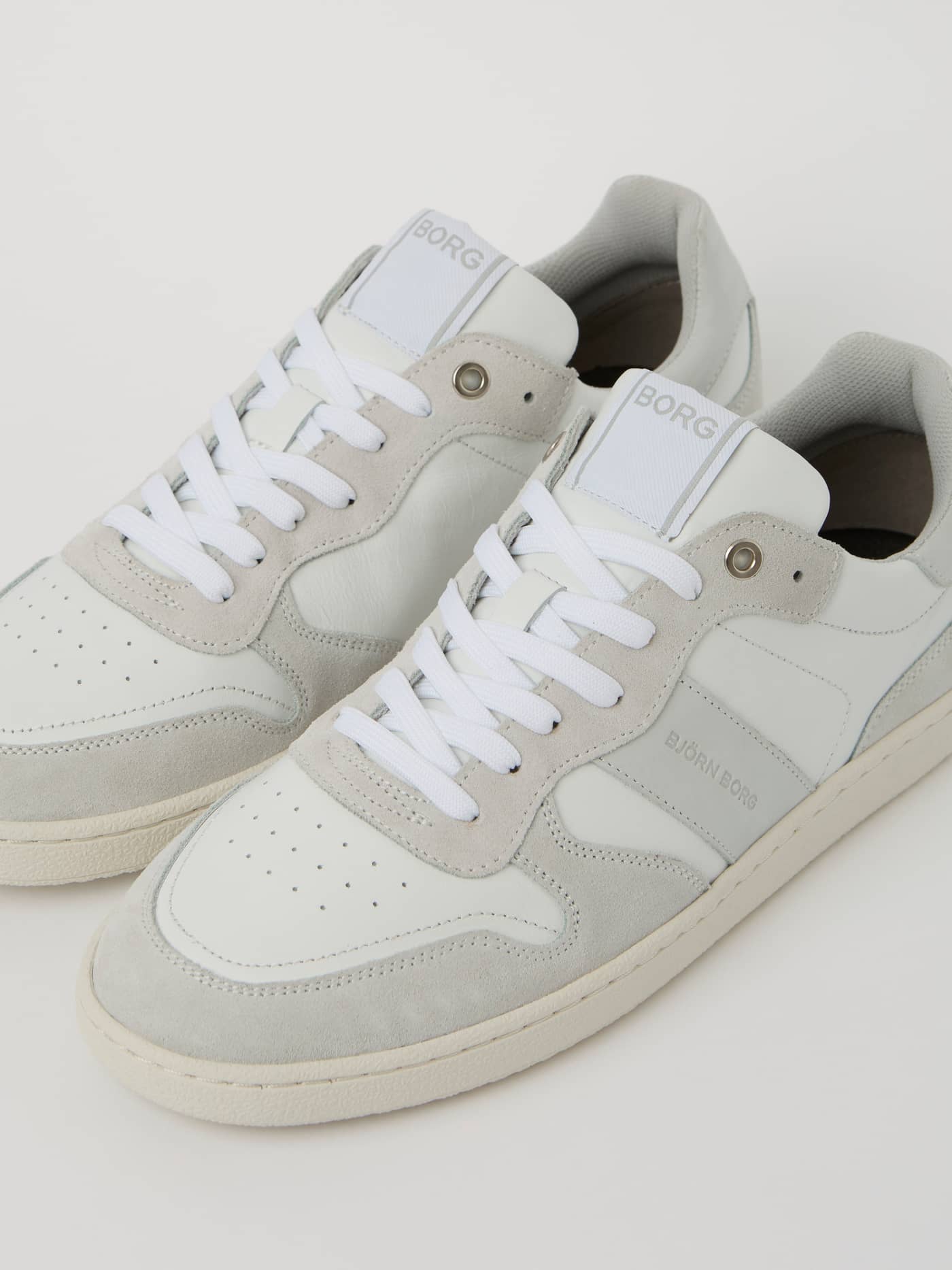Men's Legacy Leather Sneakers in white, showcasing a tennis-inspired design with premium leather and suede details. - Image 2