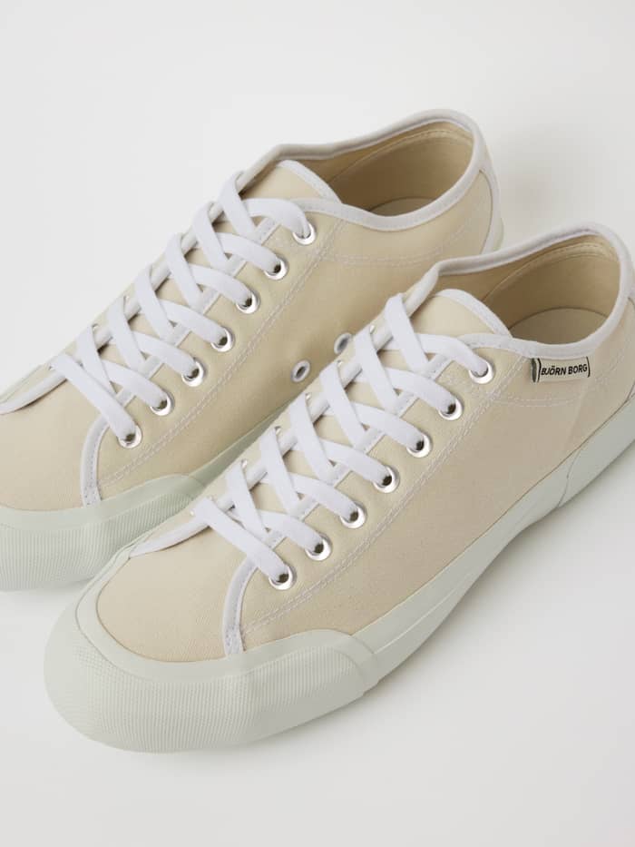 Björn Borg Unisex Smash Sneakers in Beige van ademend katoenen canvas voor tennisstijl, diagonaal zicht. - Image 2