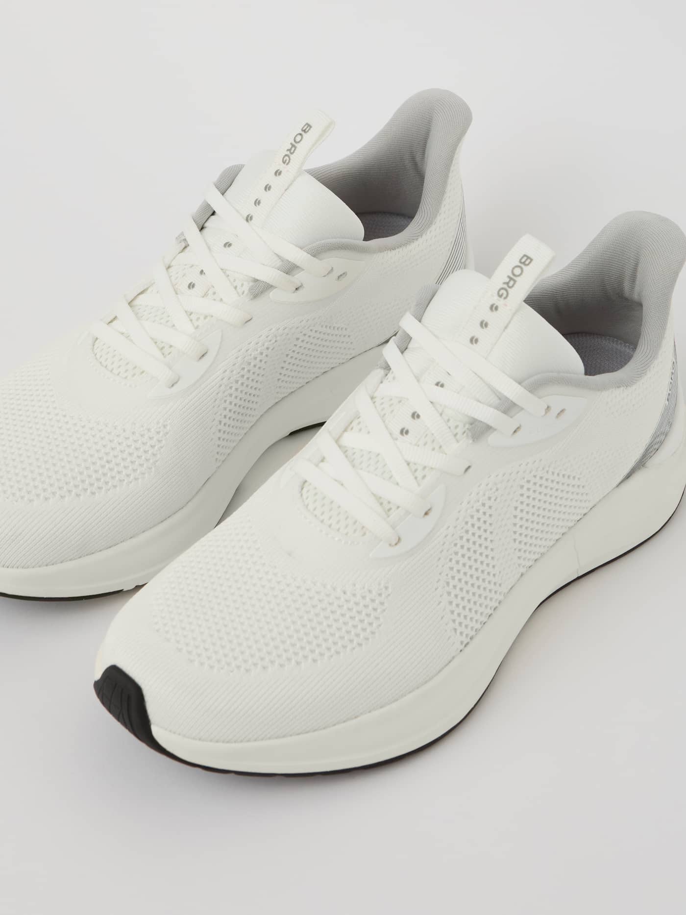 Unisex Ace Knit Sneakers en Blanc avec tige tricotée flexible et logo BORG gris, pour le running et le style. - Image 2