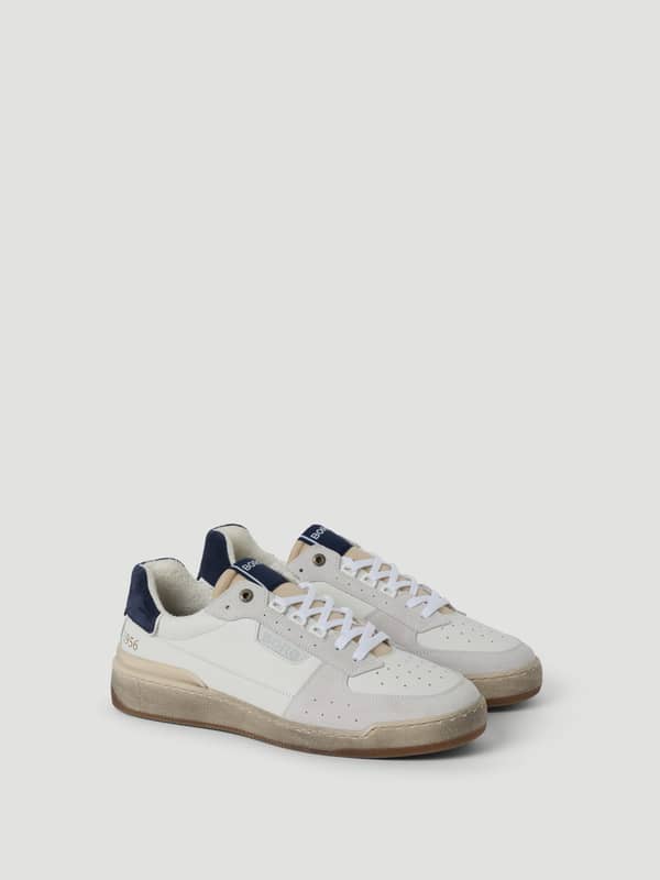 Men's Baseline 56 Sneakers blanches en cuir et nylon avec logo blanc pour un look tennis performant.