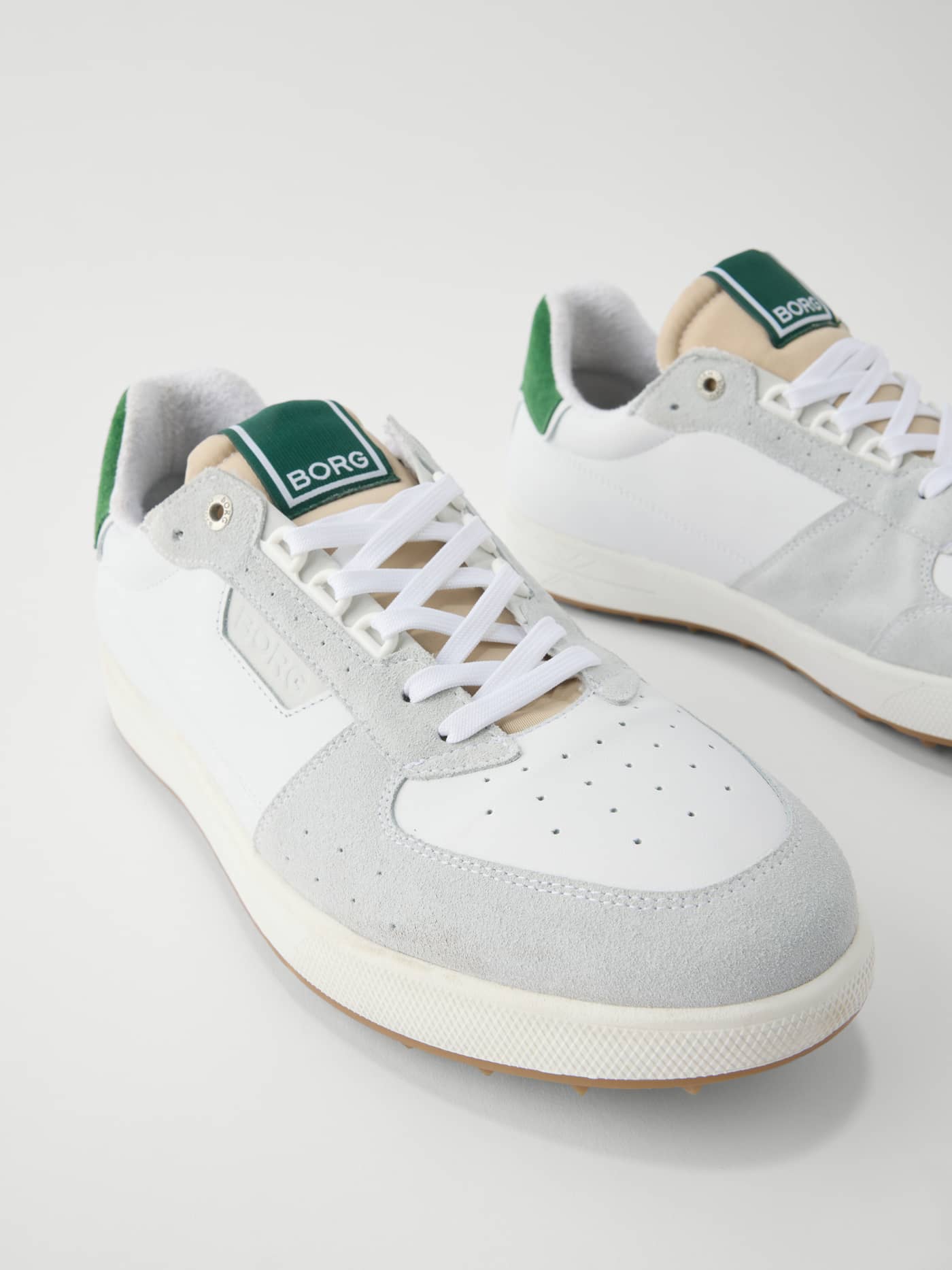Men's Baseline Golf Sneakers in white and green, with a green logo and functional leather for golf and tennis performance. - Image 7