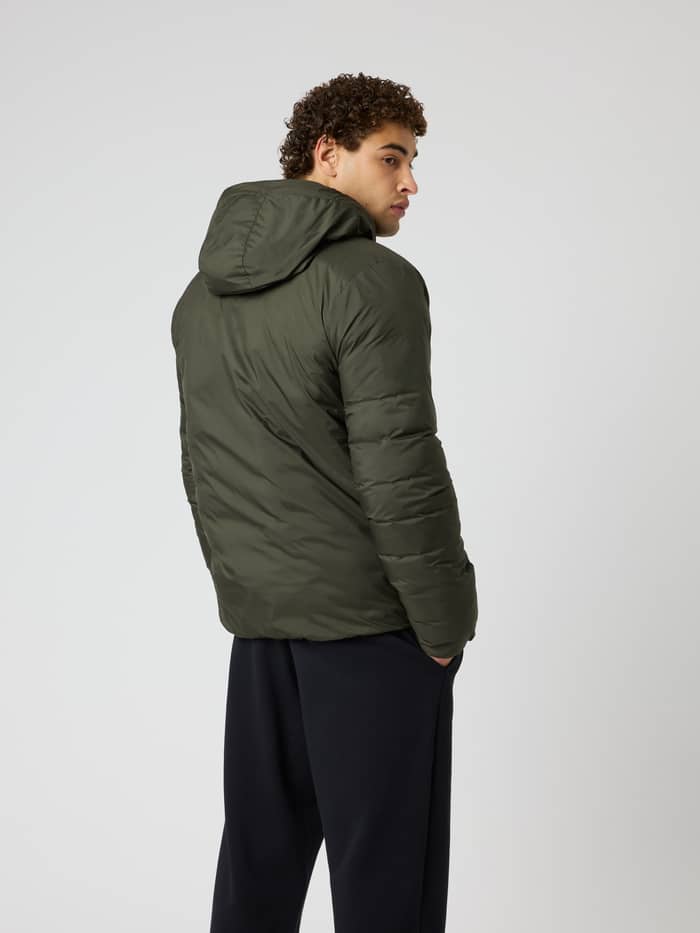 Back view of the padded Borg Liner Hood Jacket in Rosin (Green), ideal for outdoor training and everyday movement. - Image 2