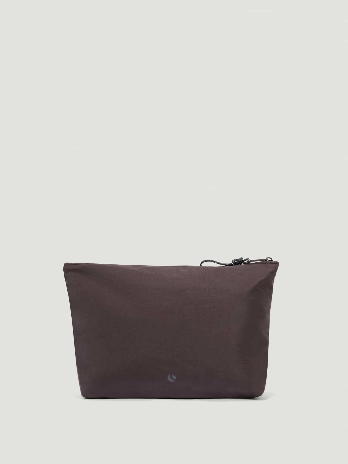 Studio Active Wash Bag Set in Coffee Bean (Brown) is a standing training bag with a zipped closure and dark logo print. - Image 3