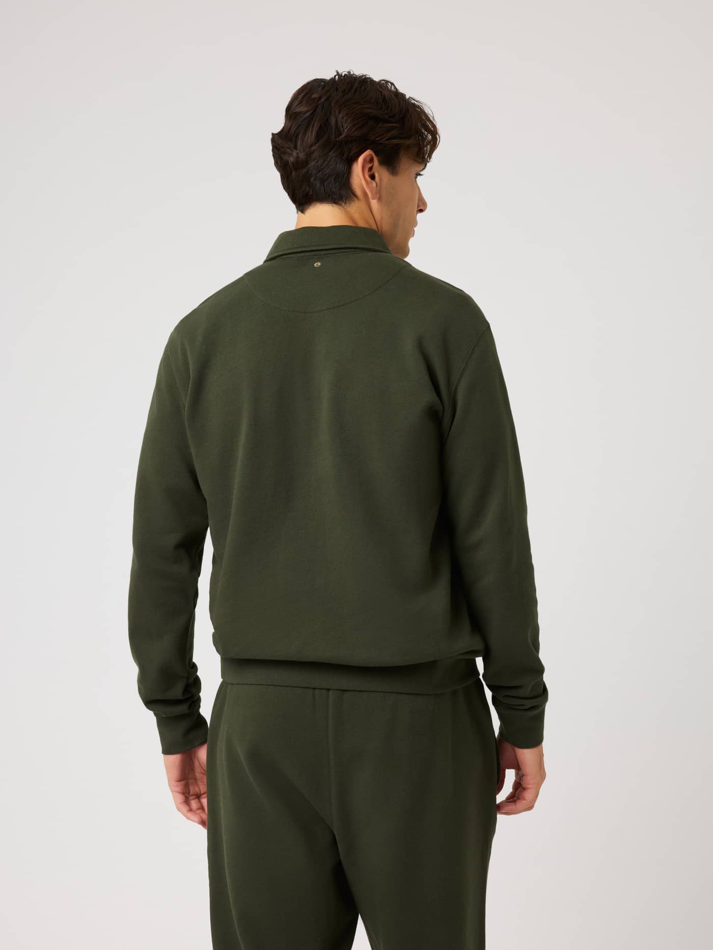 Back view of the tennis-inspired Borg Classic Polo Sweatshirt in Rosin (Green), ideal for light training. - Image 2