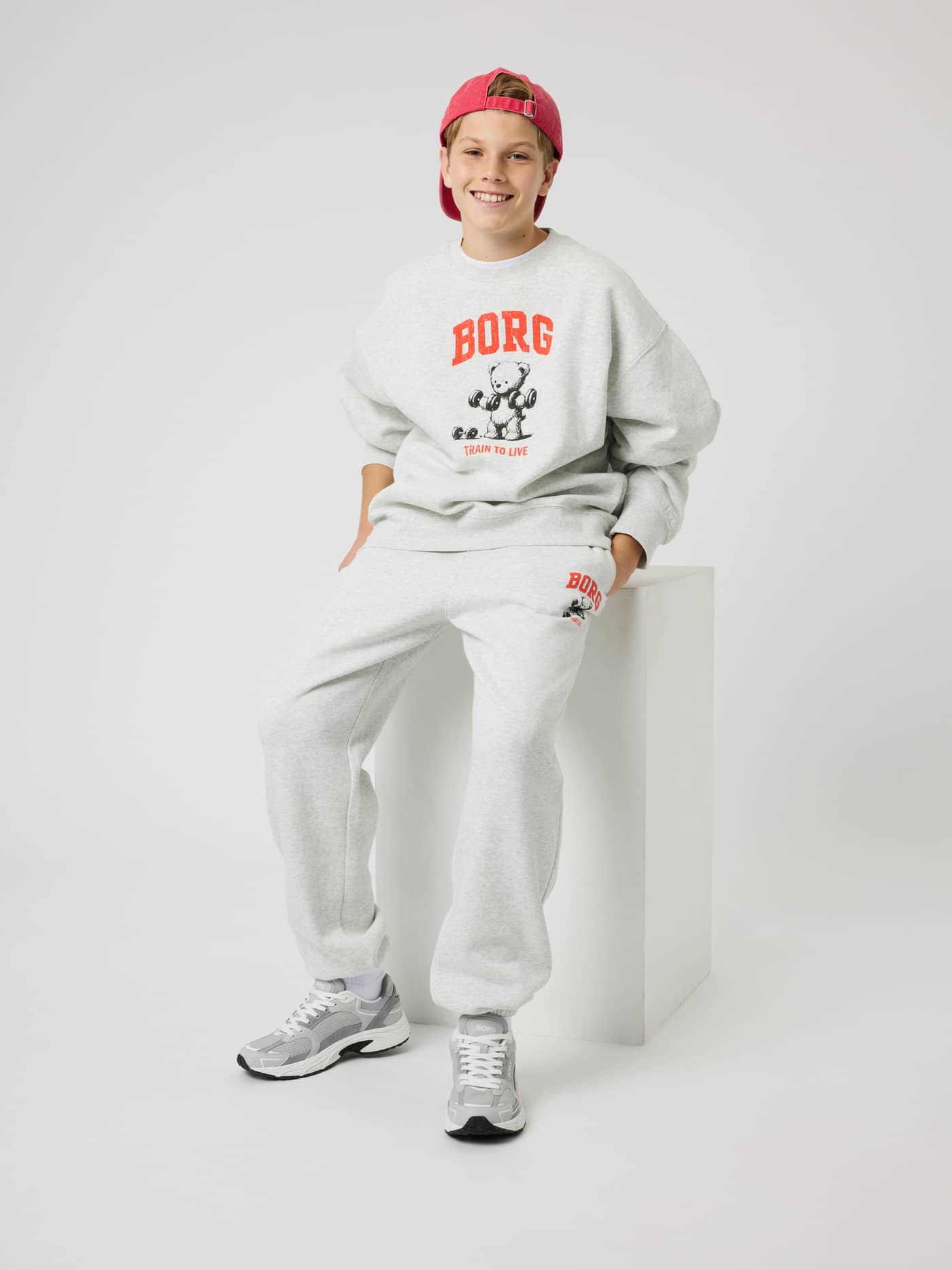 Borg Oversized Sweatshirt in Ultra Light Grey Melange (Green) for kids, featuring a red bear training logo on the chest. - Image 6