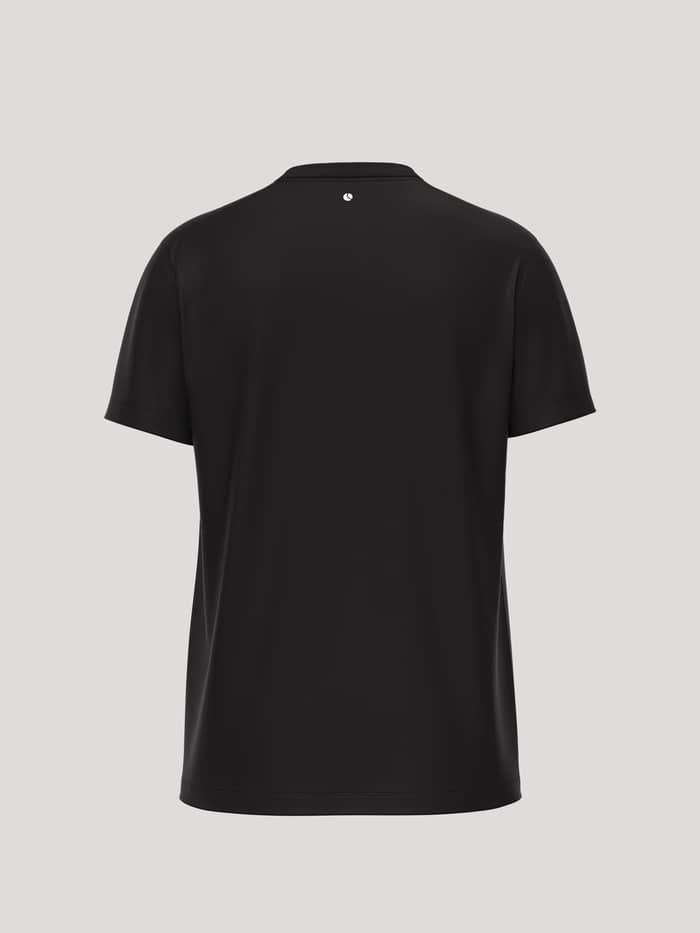 Achteraanzicht van het Borg Essential 3 T-Shirt in Black Beauty (Zwart) met een kleine witte tennisbalprint in de nek. - Image 2