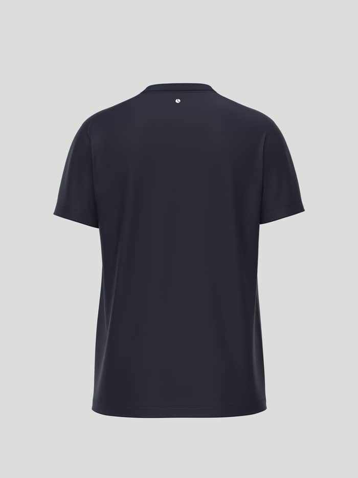 Achteraanzicht van de Borg Essential 3 T-Shirt in Night sky (Marineblauw) met een witte tennisbalprint in de nek. - Image 2