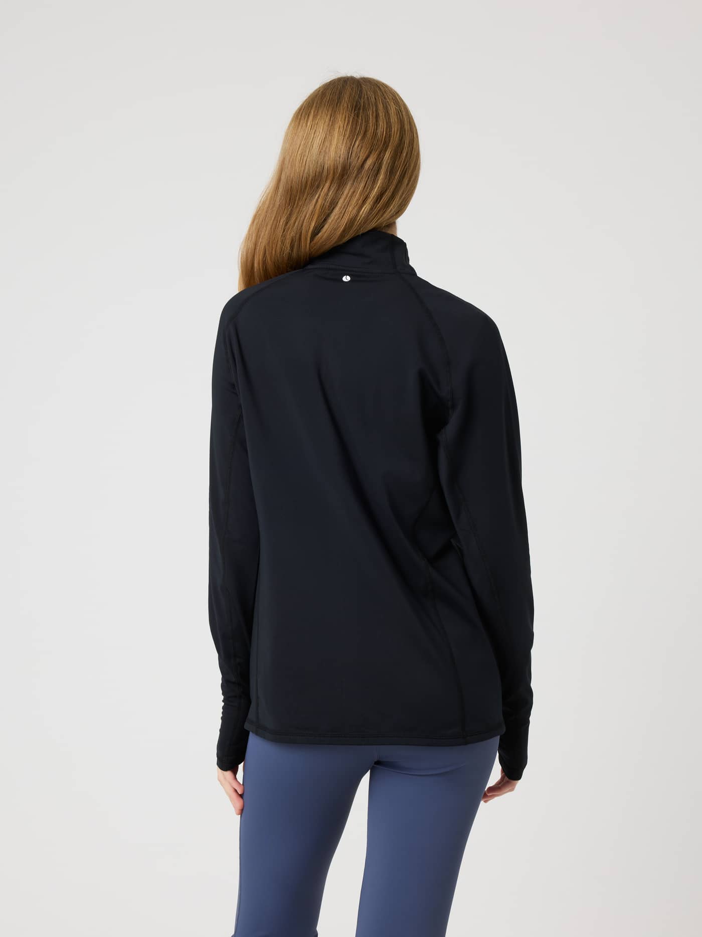 Borg Full Zip Midlayer til kids i Black Beauty (Svart) sett bakfra til trening og tennis med en liten hvit logo. - Image 2