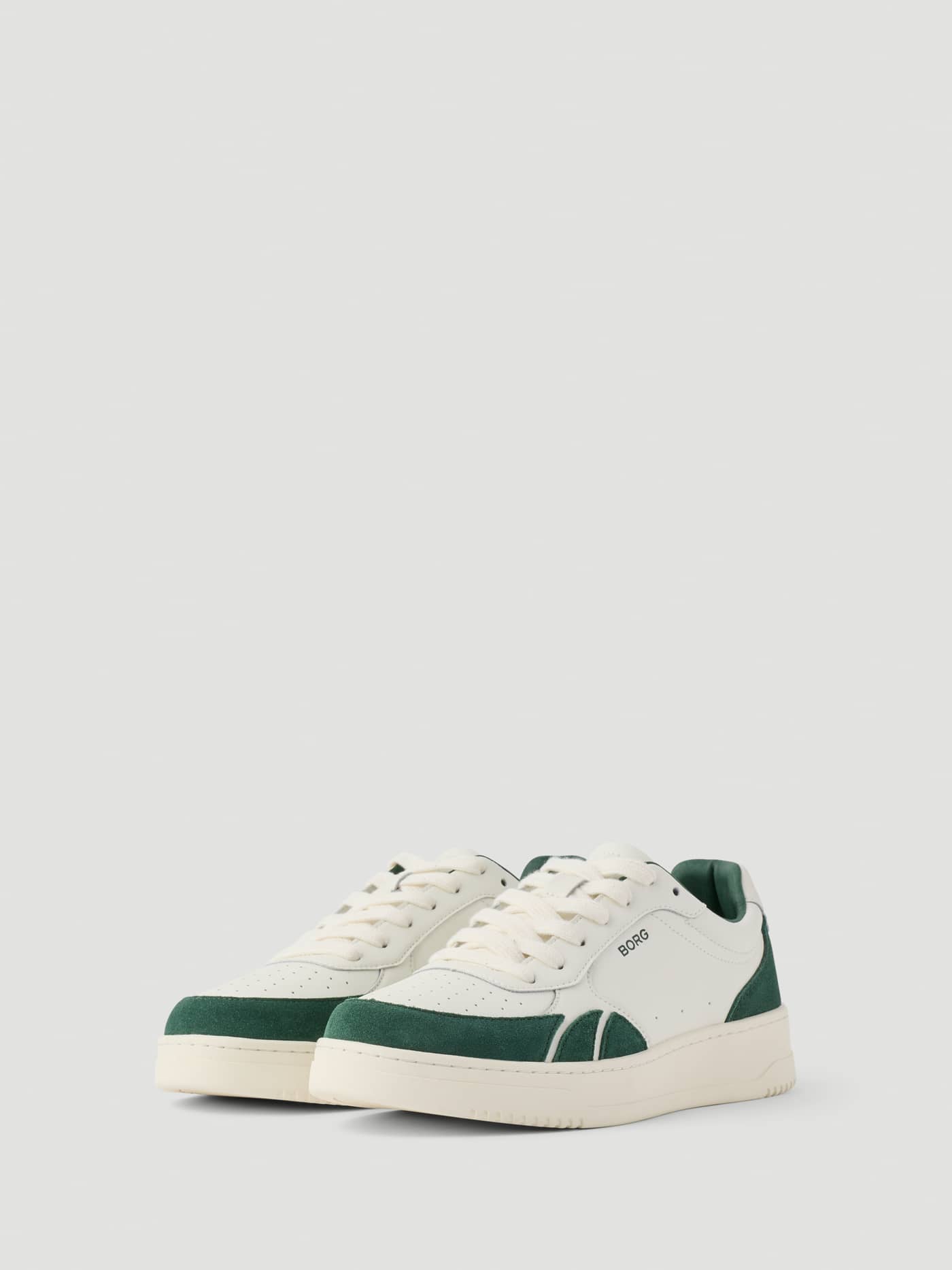 Women's Victory Leather Sneakers in White and Green, featuring a black logo and suede accents for a classic tennis style. - Image 2