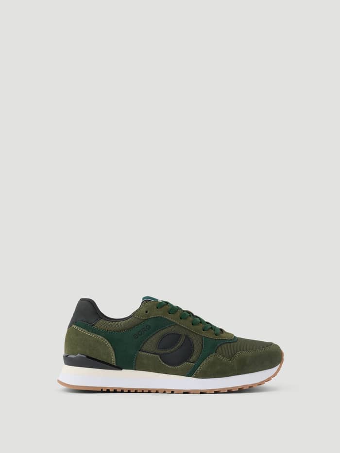 Björn Borg Men's Pulse Sneakers i Dark Green (Grön) sedda från sidan med mockapaneler och svart logo för löpning.