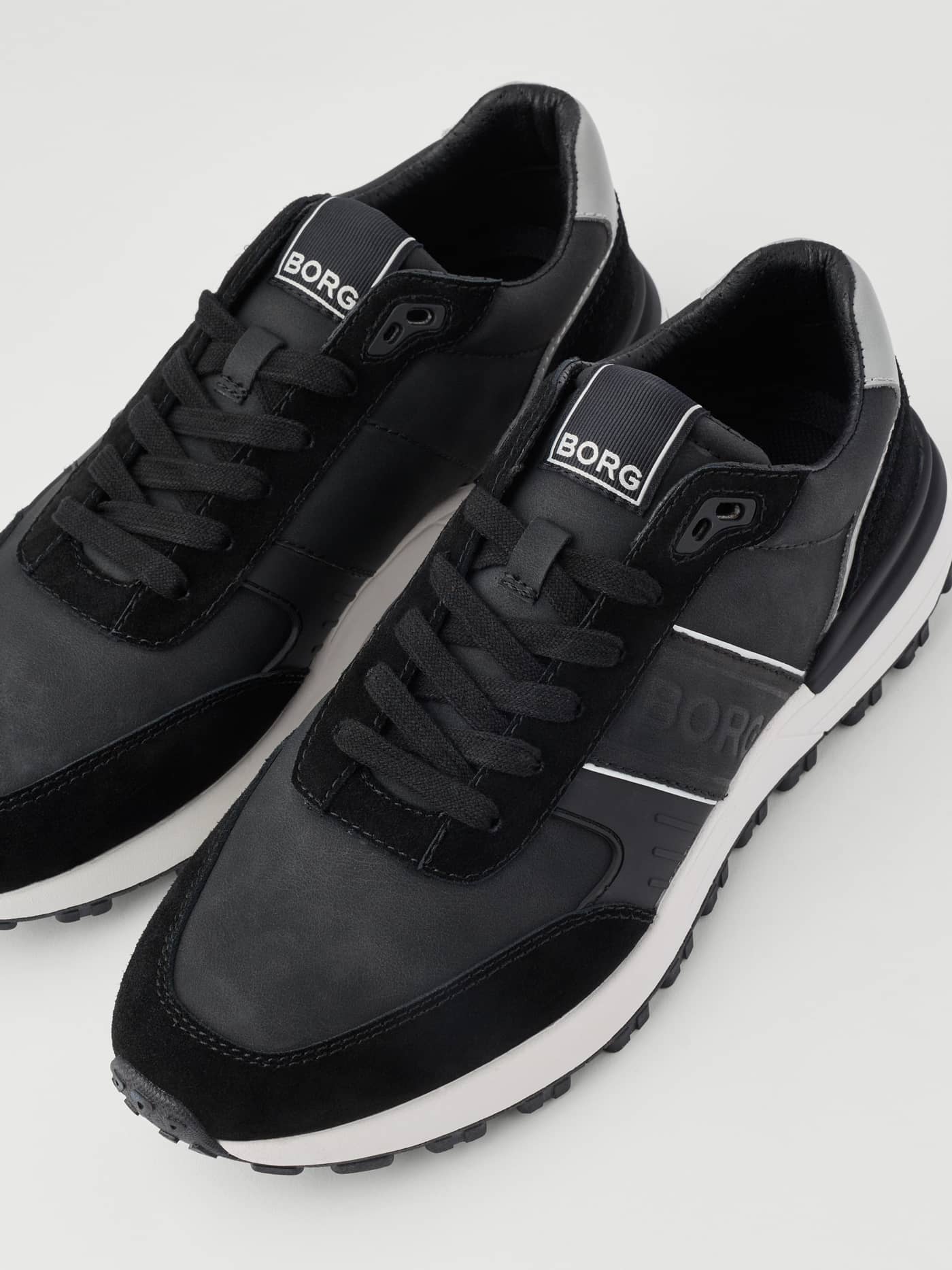Men's Pace Nu Sneakers in Black for running, featuring mesh and suede panels with white BORG logos. - Image 4