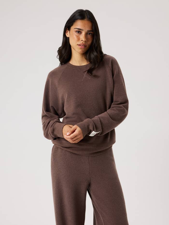 Studio French Terry Oversized Sweatshirt in Brown Melange (Bruin) met relaxte pasvorm voor tennis, getoond in vooraanzicht. - Image 2