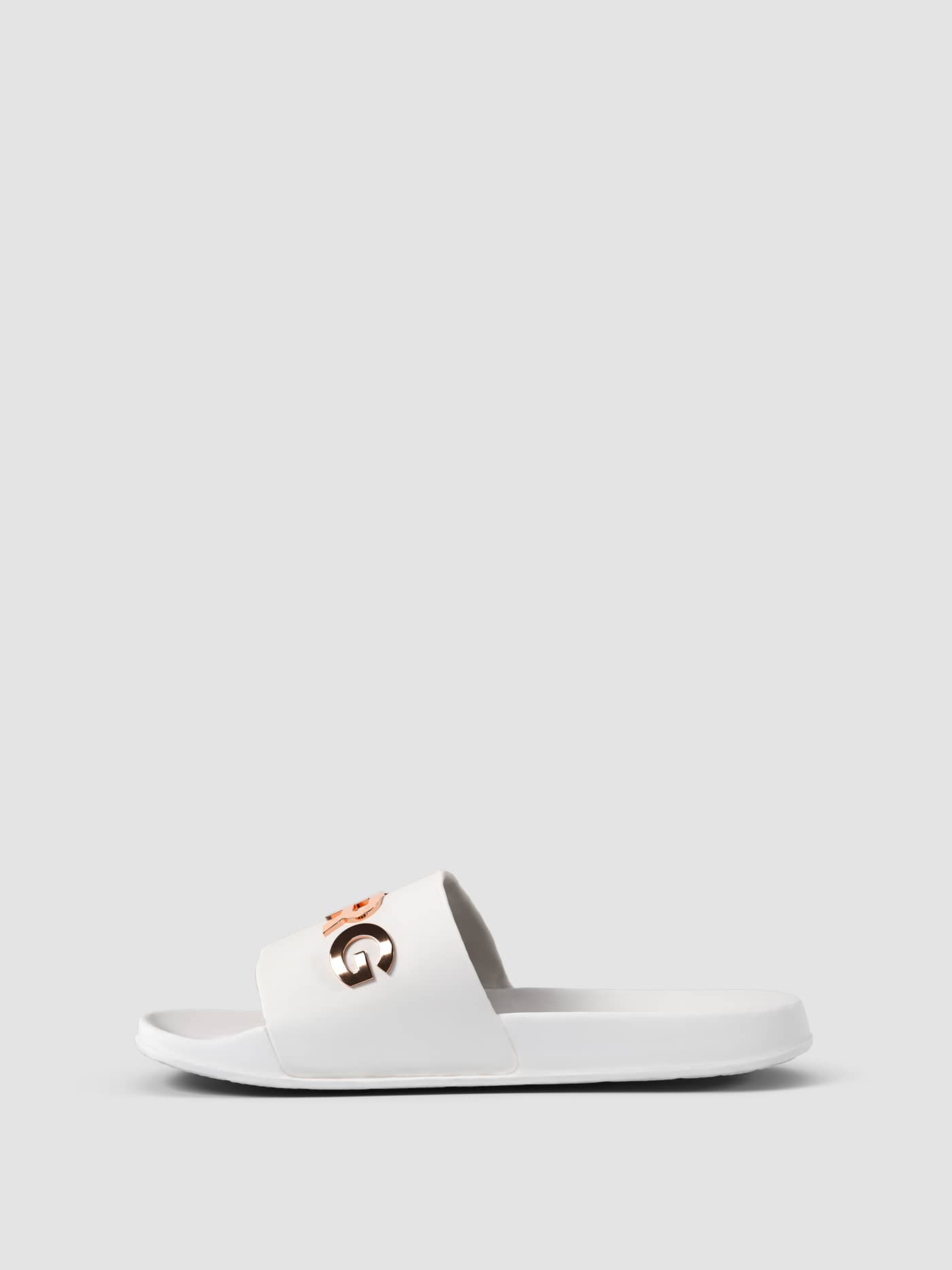 Seitenansicht der weißen Björn Borg Women's Sandal Knox mit flexibler Passform und metallischem Logo in Roségold. - Image 2