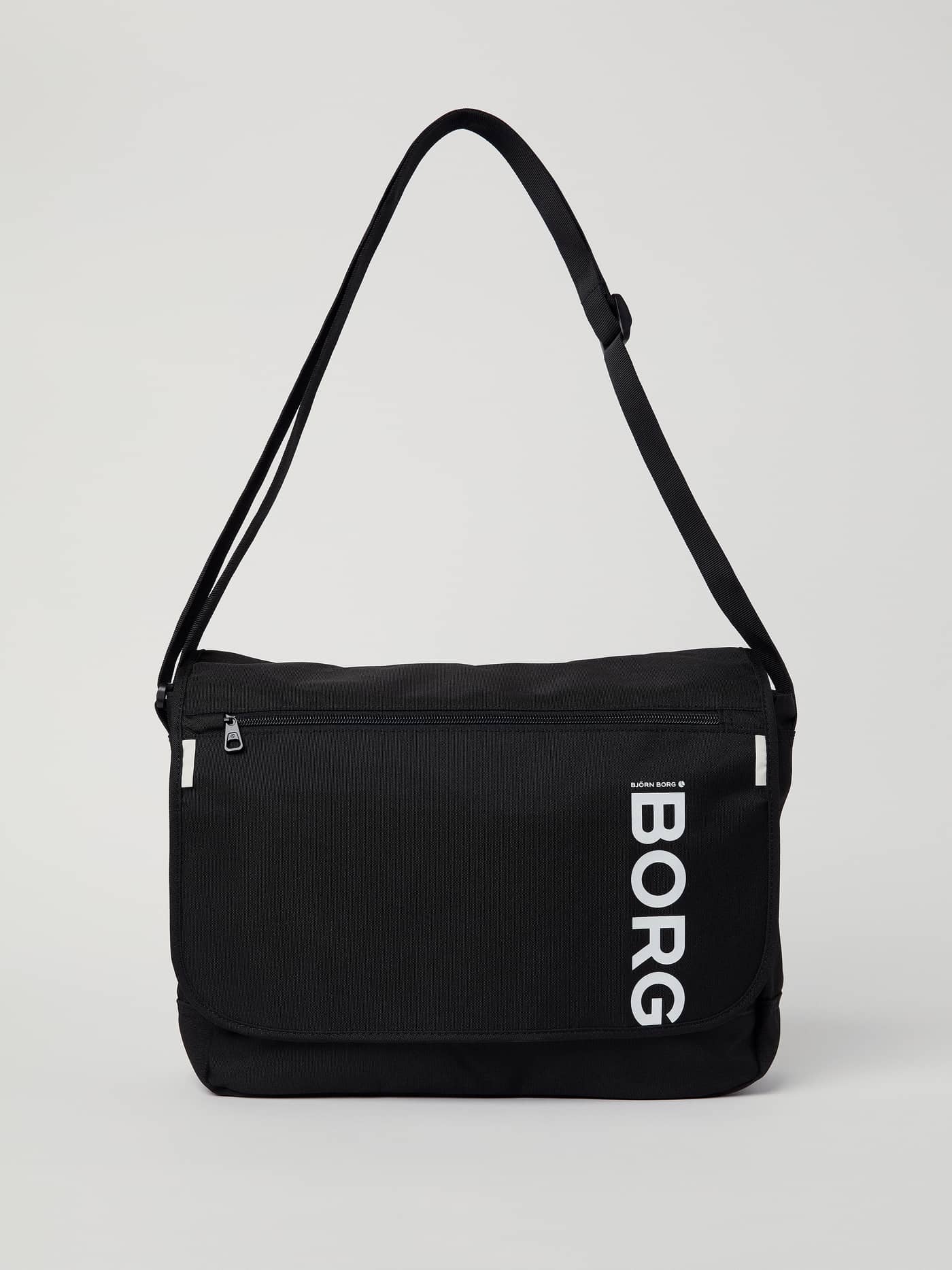 Core Flapbag 12L in Black van gerecycled polyester met een wit Borg-logo en verstelbare schouderband. - Image 6