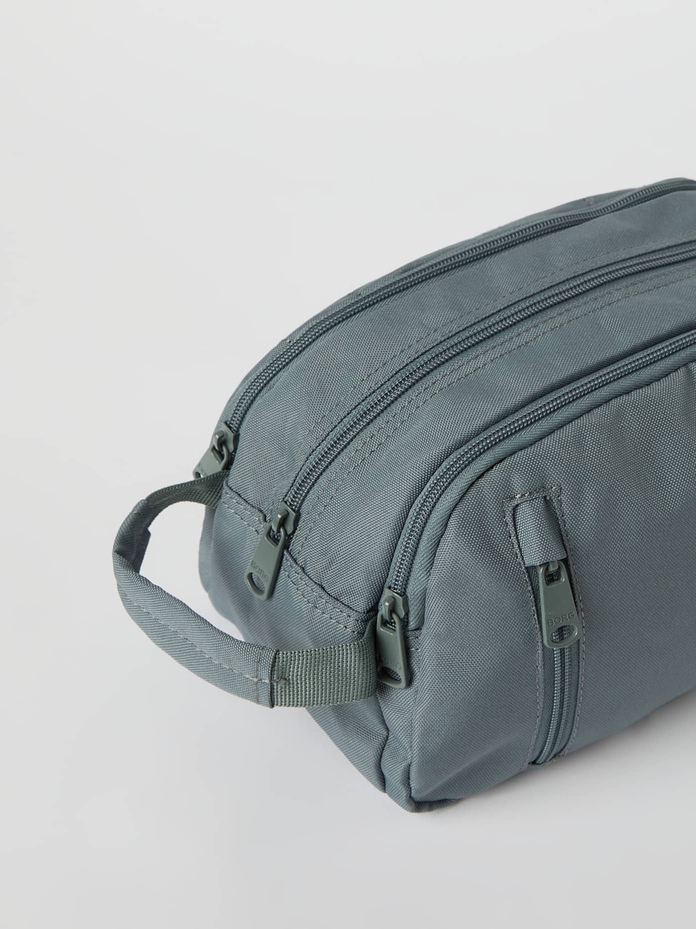 Björn Borg - Core Toilet Case Standing Castor grey - Image 3